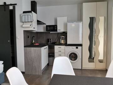Фото номера Стандартный номер-студио Апартаменты Apartamenty Jaskinia Solna г. Руда-Слёнска 11